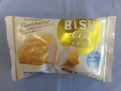 ビスクロ（レアチーズ風味ホイップ）