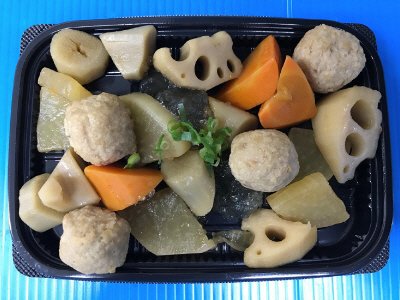 鶏団子と根菜の煮物
