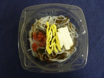 沖縄県産もずく使用の酢の物