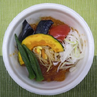 夏野菜と春雨のピリ辛スープ