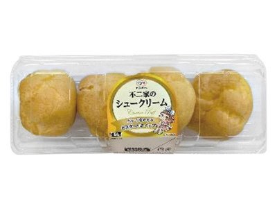 不二家のシュークリーム（カスタードホイップ）（４）