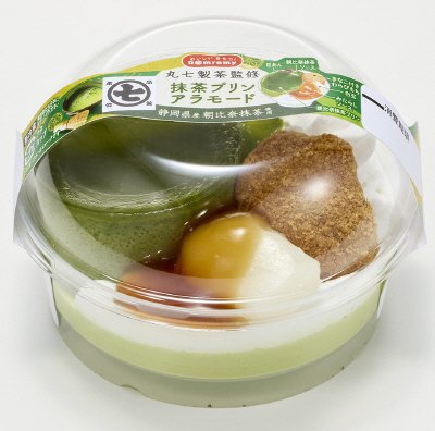 丸七製茶監修　抹茶プリンアラモード