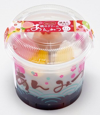 桃のクリームあんみつ　桃あん仕立て