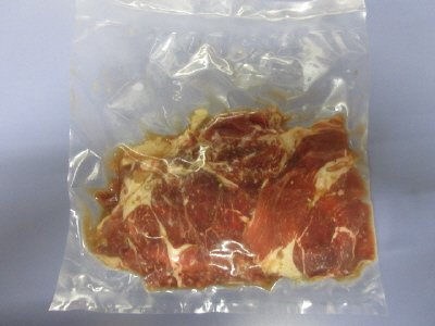 黒毛和牛赤身焼肉タレ漬け