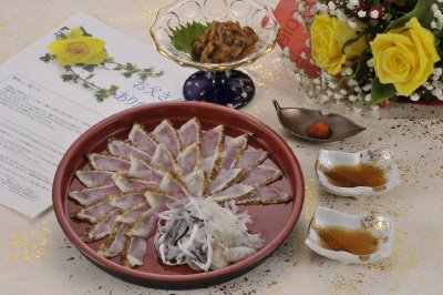 まふく炙り刺身・とらふく漬け
