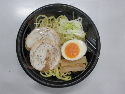 TOYAMA風ブラックラーメン