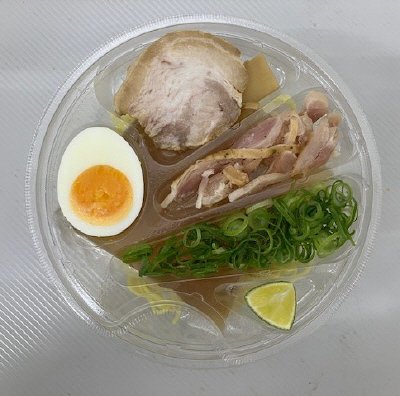 四つ葉監修　蛤ダシの塩ラーメン