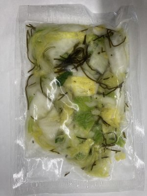 だし香る白菜漬　北海道産昆布使用