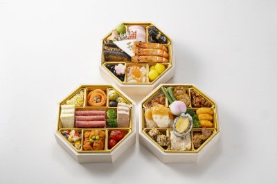 リーガロイヤルホテル　和洋中おせち三段重
