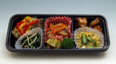 あじと彩り野菜のエスカベッシュ風・鶏肉のはちみつ味噌漬け