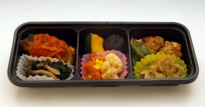 あじのトマトマリネ・鶏肉の香草焼き