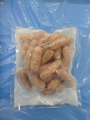 国産豚肉で作ったあら挽き生ウインナー（ブラックペッパー）