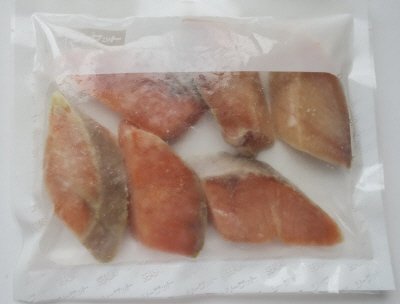 パクッとサケの切身（骨取り・皮取り）