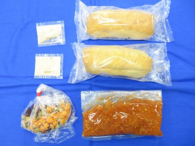 きな粉揚げパンとトマトビーンズ