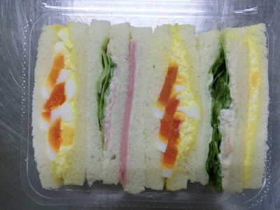 ３種のサンド（ハム・たまご・ツナ）