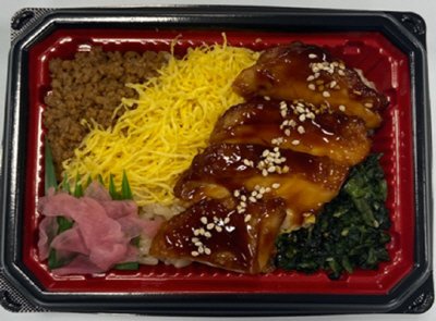鶏の照り焼きと4種具材の彩り弁当