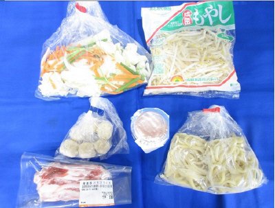 産直豚肉使用 1/３日分野菜が摂れるラーメン鍋