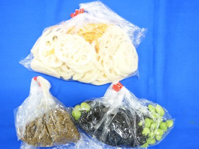 ひじきのれんこん炒め（鶏ひき肉入り）