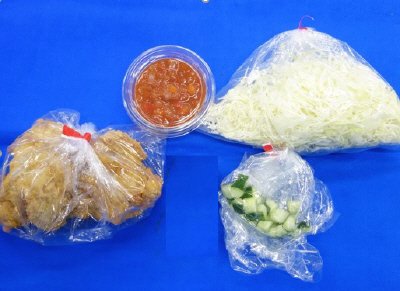 サルサソースと食べるチキン竜田