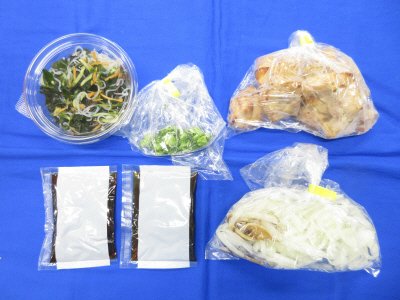 ★3人前親子丼とねばねば春雨サラダ