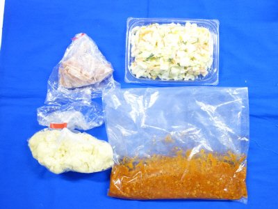 ミートソースニョッキとコールスローサラダ