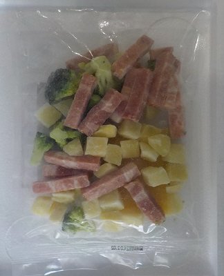 ベーコンとポテトとブロッコリーのガーリックバター炒め