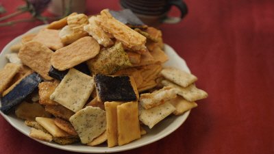 国産米100% こわれおかき