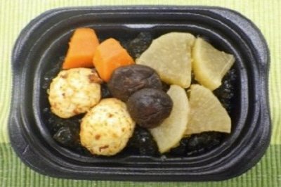 阿波尾鶏団子と大根の煮物