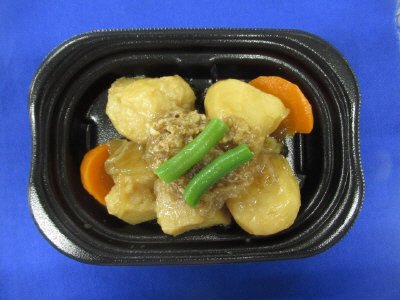 牛肉と北海道産男爵使用の肉じゃが