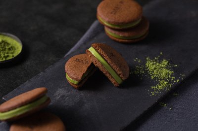 カカオサンドクッキー（抹茶）