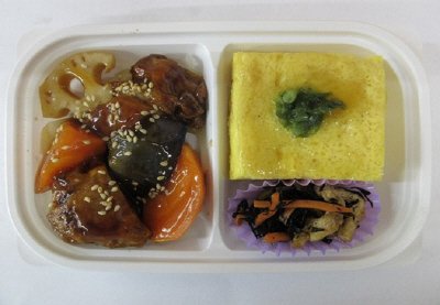 鶏野菜黒酢あん＆玉子焼き