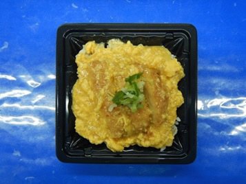(CD）国産鶏肉のチキンカツ丼（もち麦入りごはん）