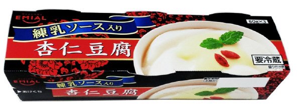 練乳ソース入り杏仁豆腐