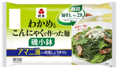 わかめとこんにゃくで作った麺　磯小鉢