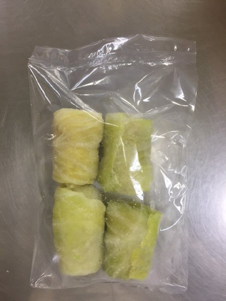国産の肉と野菜を使った手巻きロールキャベツ