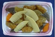 たけのこと薩摩揚げの煮物