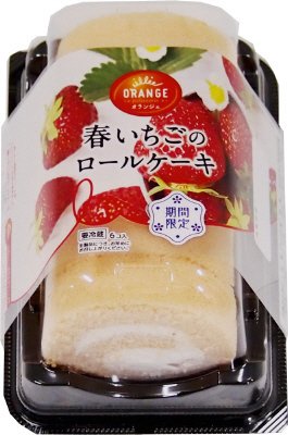 春いちごのロールケーキ