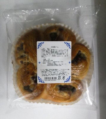 三色豆パン