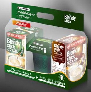 「ブレンディＲ」スティック カフェオレ １０本入り２箱＋「ブレンディＲ」スティック カフェオレ 大人のほろにが １０本入り１箱＋ポータブルカップ