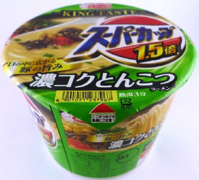 スーパーカップ１．５倍　とんこつラーメン