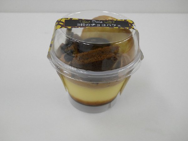 ３種のチョコパフェ