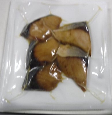 一口サイズのぶり照焼き
