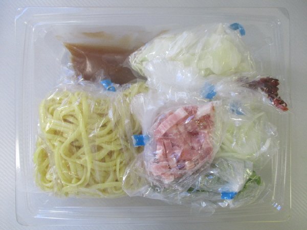北海道産小麦使用モチモチ生パスタのキャベツのペペロンチーノ