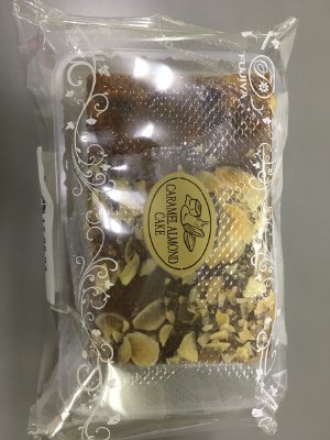 キャラメルアーモンドケーキ