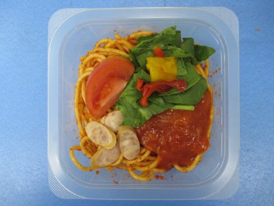 混ぜて食べるトマトナポリタン