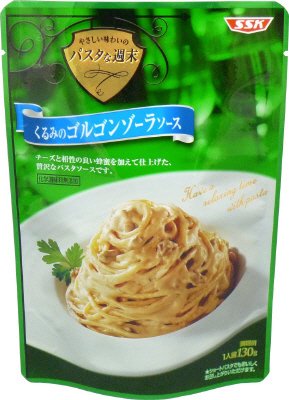 パスタな週末　くるみのゴルゴンゾーラソース