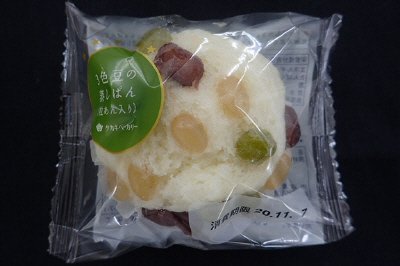 ＳＴ３色豆の蒸しぱん（粒あん入り）