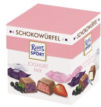 チョコキューブヨーグルトベリーミックス