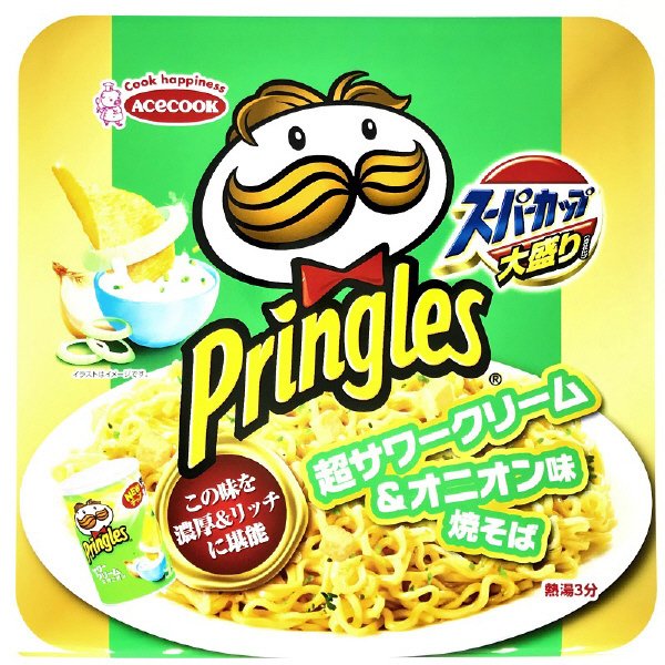 スーパーカップ大盛り　プリングルズ　超サワークリーム＆オニオン味焼そば