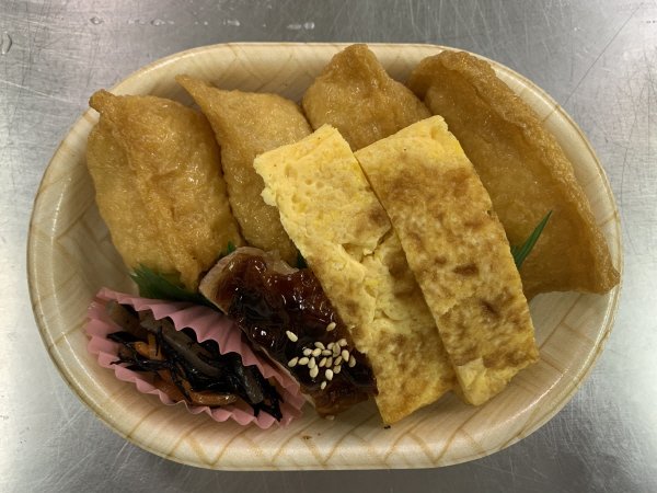 ちいさなおいなりさん弁当